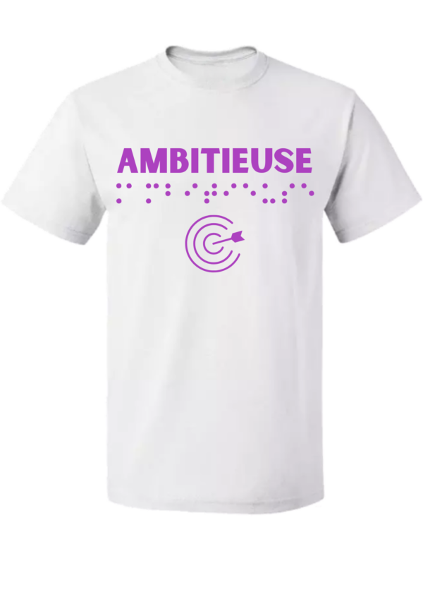 un t-shirt avec inscription " ambitieuse "en braille en relief. T-shirt inclusif, design accessible, mode tactile pour non-voyants et malvoyants.