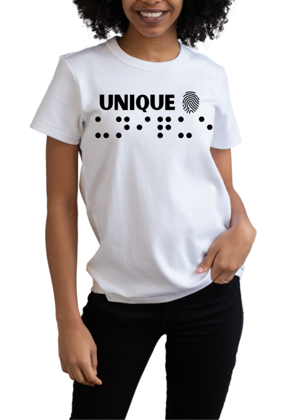 T-shirt femme - Inscription en braille Unique - Col avec description tactile – Image 2